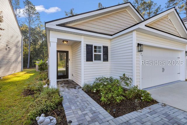 207 Mascot Ct, Okatie, SC 29909