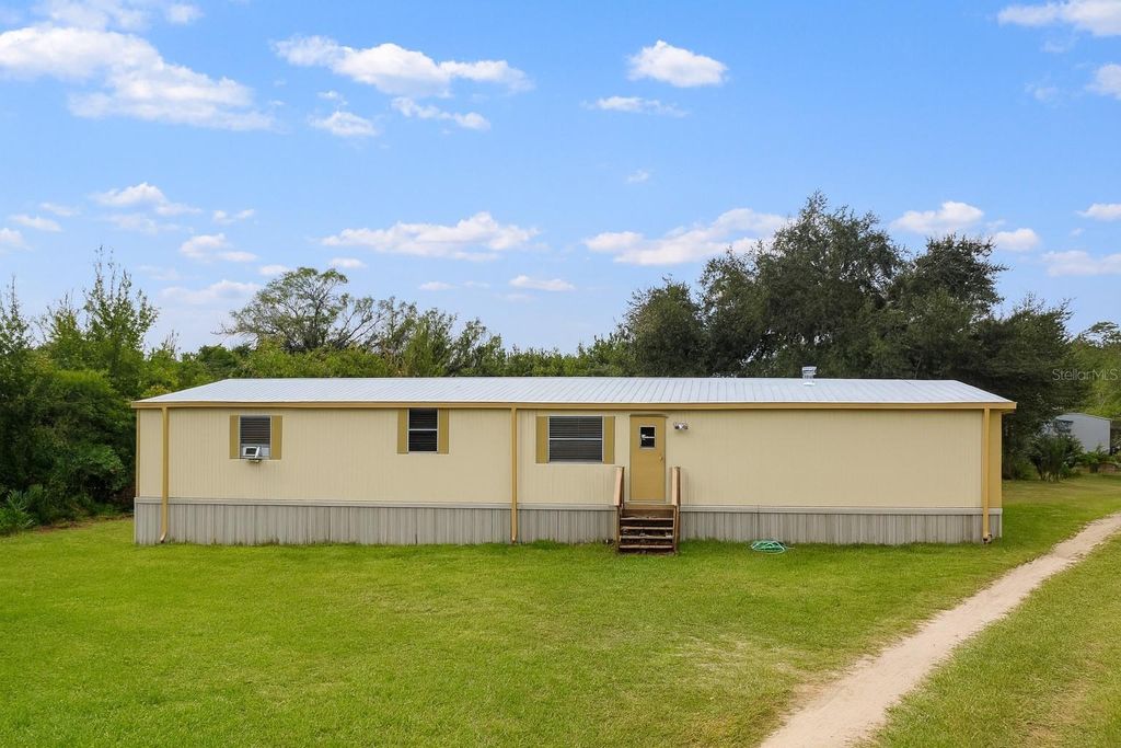 8348 EMMONS AVENUE, New Port Richey, FL 34653