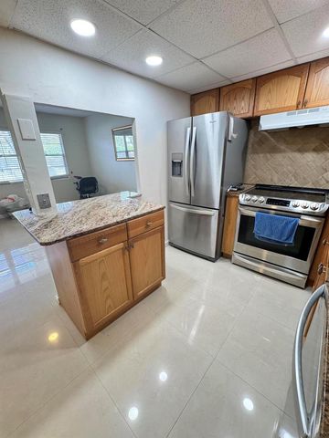 1036 HARWOOD D 1036, Deerfield Beach, FL 33442
