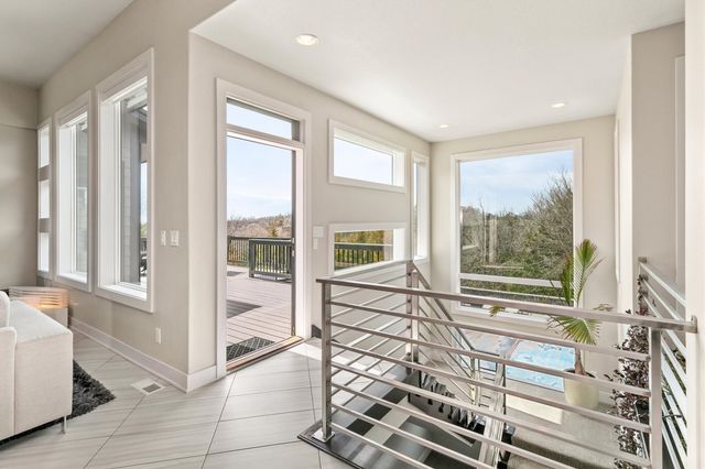 228 Overlook Avenue, West Des Moines, IA 50266