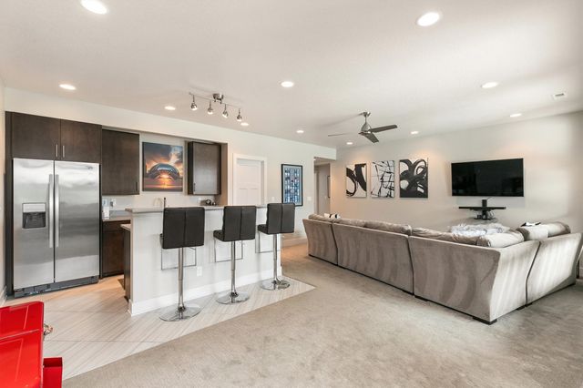 228 Overlook Avenue, West Des Moines, IA 50266