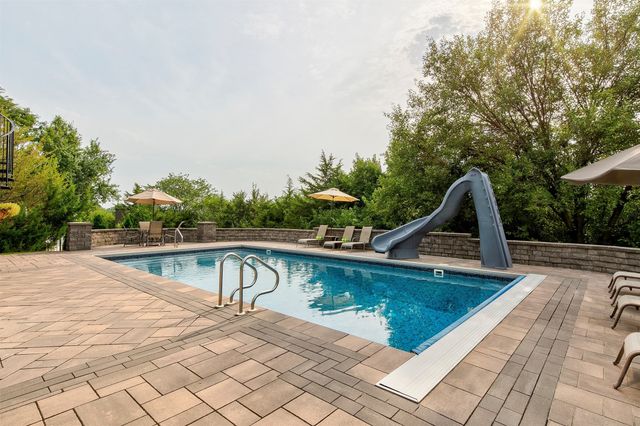 228 Overlook Avenue, West Des Moines, IA 50266