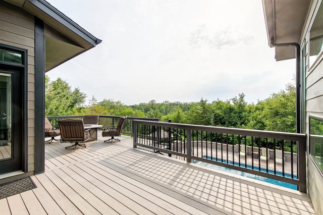 228 Overlook Avenue, West Des Moines, IA 50266