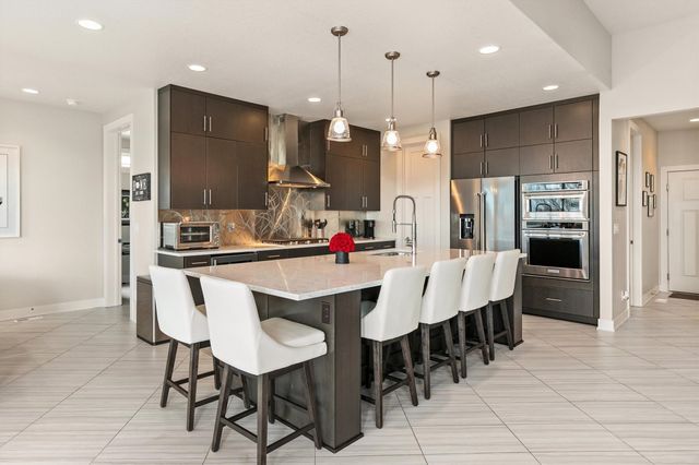 228 Overlook Avenue, West Des Moines, IA 50266