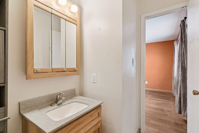 3917 Del Matro Road, Waterloo, IA 50701