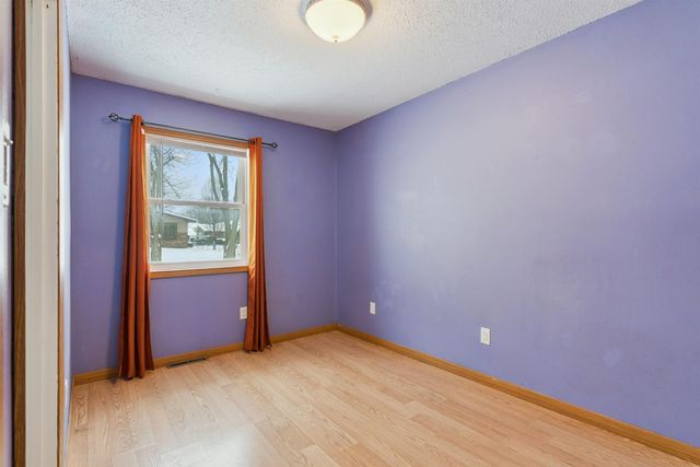 3917 Del Matro Road, Waterloo, IA 50701