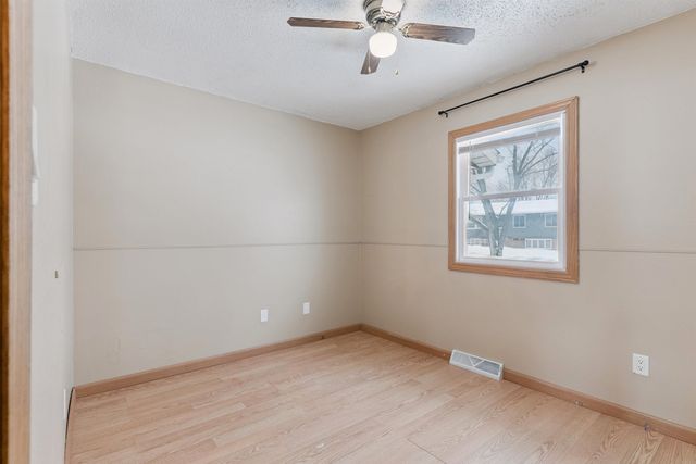 3917 Del Matro Road, Waterloo, IA 50701