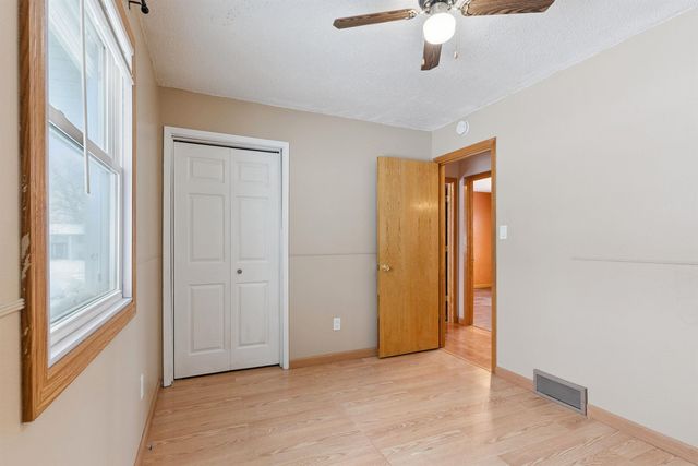 3917 Del Matro Road, Waterloo, IA 50701