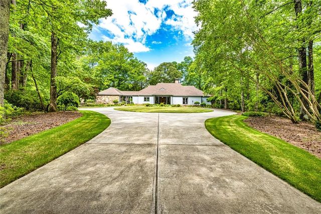 1015 Wahoo Hill, Newnan, GA 30263