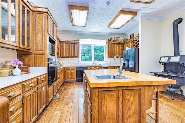 1015 Wahoo Hill, Newnan, GA 30263