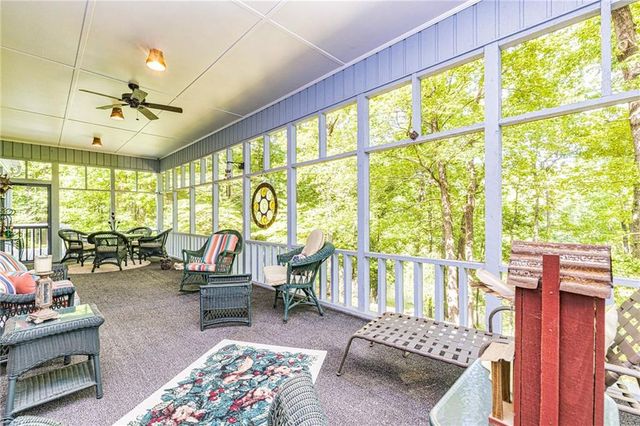 1015 Wahoo Hill, Newnan, GA 30263
