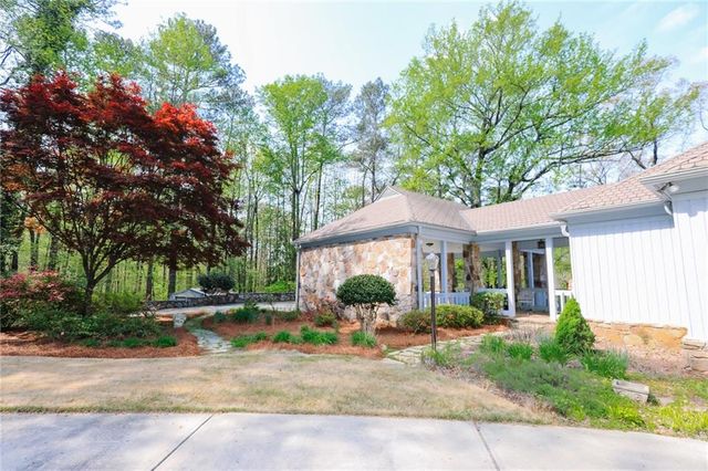 1015 Wahoo Hill, Newnan, GA 30263