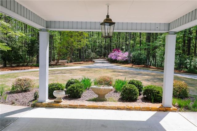1015 Wahoo Hill, Newnan, GA 30263