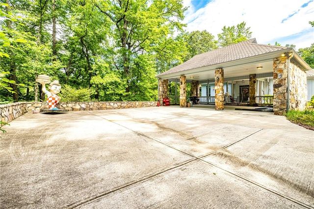 1015 Wahoo Hill, Newnan, GA 30263