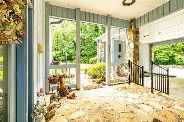 1015 Wahoo Hill, Newnan, GA 30263
