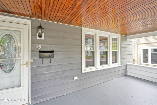 35 Wallace Street, Scotia, NY 12302