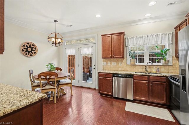 1154 Augustine Heights Drive, Winston-salem, NC 27103