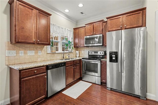 1154 Augustine Heights Drive, Winston-salem, NC 27103