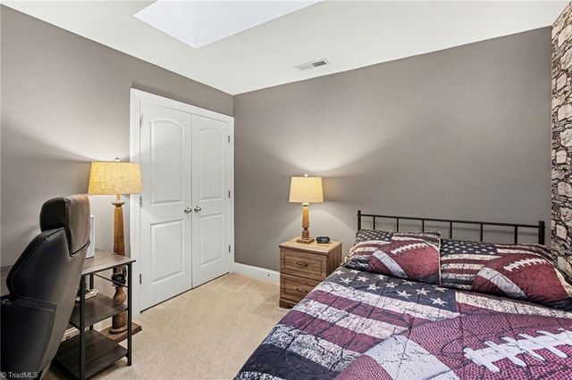 1154 Augustine Heights Drive, Winston-salem, NC 27103