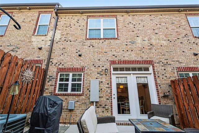 1154 Augustine Heights Drive, Winston-salem, NC 27103