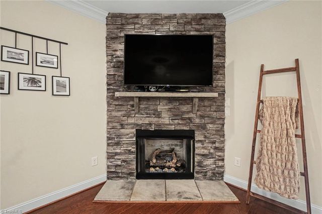 1154 Augustine Heights Drive, Winston-salem, NC 27103