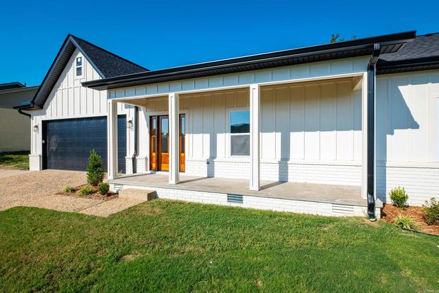 10 Ludington Cove, Little Rock, AR 72227