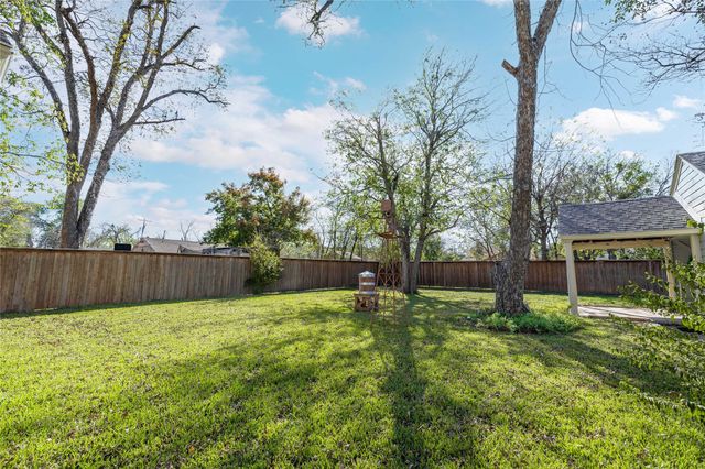 2005 1st Street, Brownwood, TX 76801