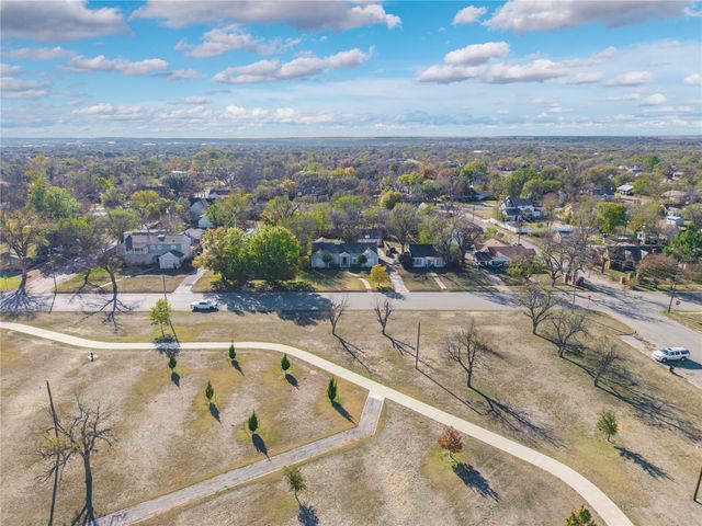 2005 1st Street, Brownwood, TX 76801