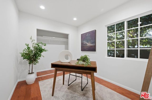 5221 Purdue Avenue, Culver City, CA 90230