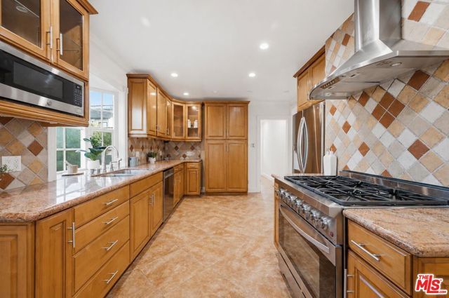 5221 Purdue Avenue, Culver City, CA 90230