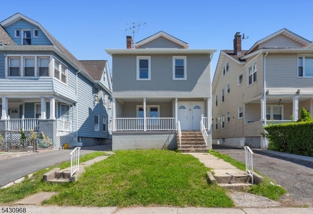 226 N Clinton St 2, East Orange City, NJ 07017