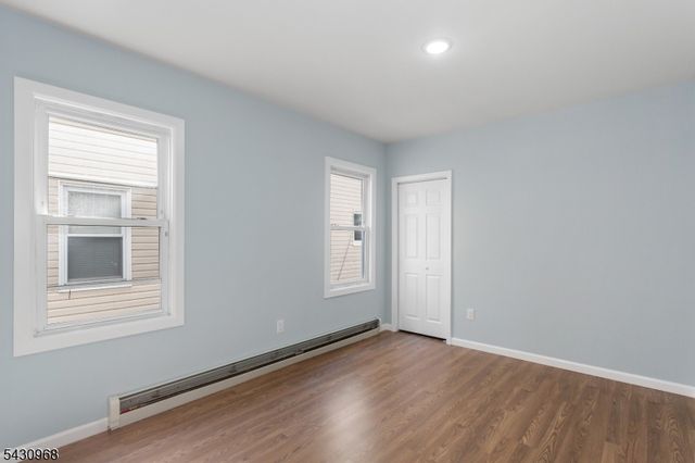 226 N Clinton St 2, East Orange City, NJ 07017