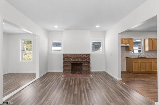 226 N Clinton St 2, East Orange City, NJ 07017