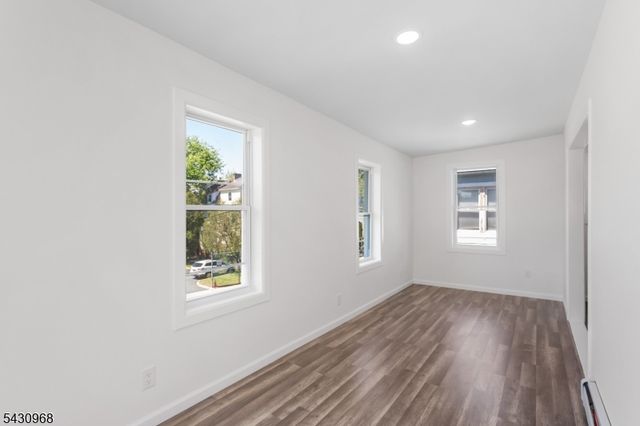 226 N Clinton St 2, East Orange City, NJ 07017
