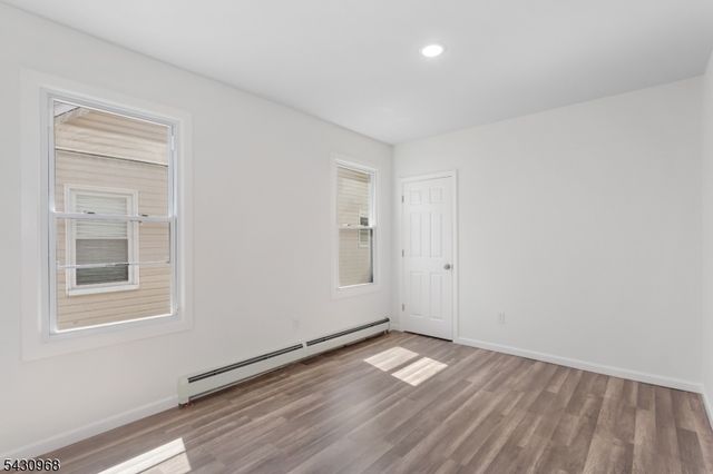 226 N Clinton St 2, East Orange City, NJ 07017
