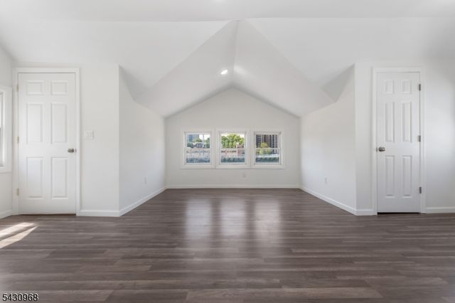 226 N Clinton St 2, East Orange City, NJ 07017