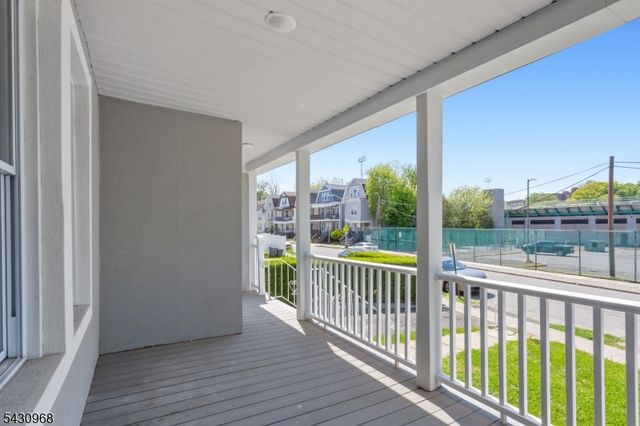 226 N Clinton St 2, East Orange City, NJ 07017
