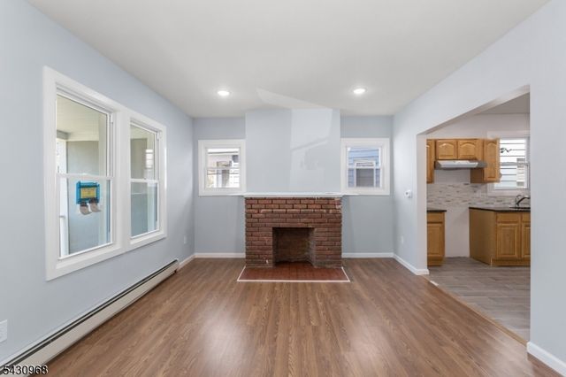 226 N Clinton St 2, East Orange City, NJ 07017