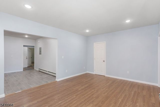226 N Clinton St 2, East Orange City, NJ 07017