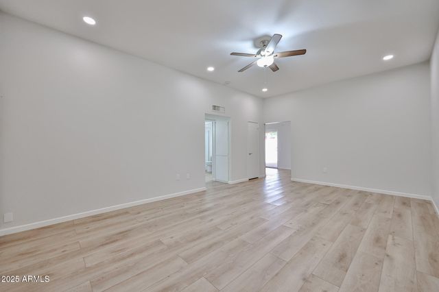 10040 W ROYAL OAK Road B, Sun City, AZ 85351