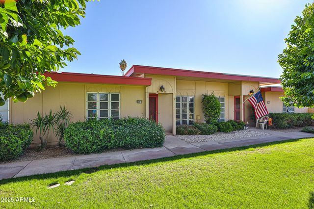 10040 W ROYAL OAK Road B, Sun City, AZ 85351