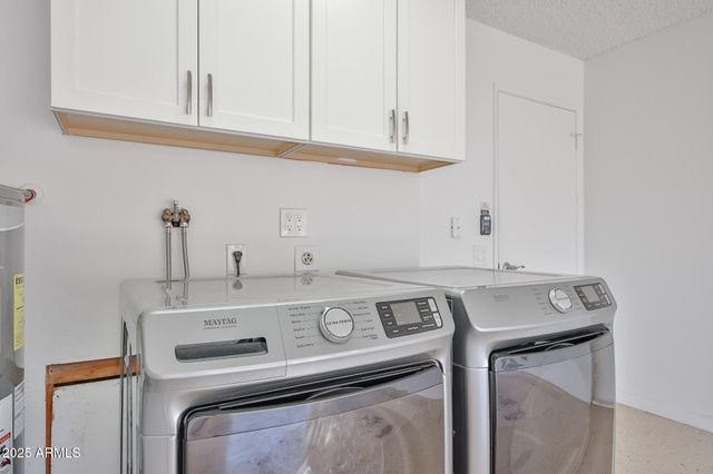 10040 W ROYAL OAK Road B, Sun City, AZ 85351