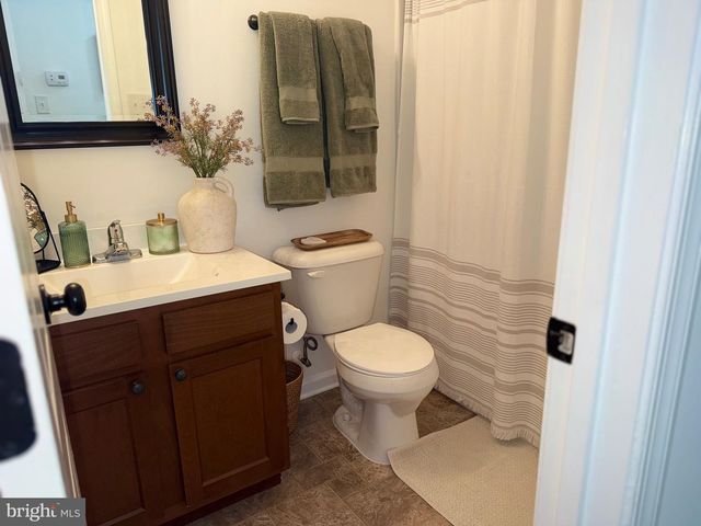 39 GNATCATCHER LN, Martinsburg, WV 25405
