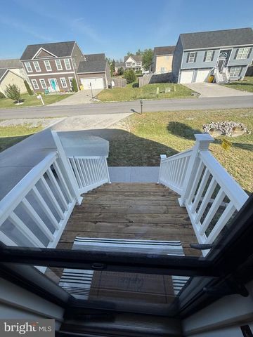 39 GNATCATCHER LN, Martinsburg, WV 25405