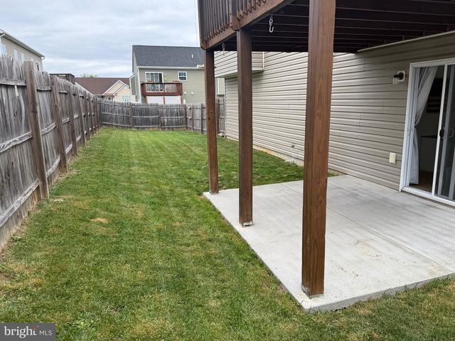 39 GNATCATCHER LN, Martinsburg, WV 25405