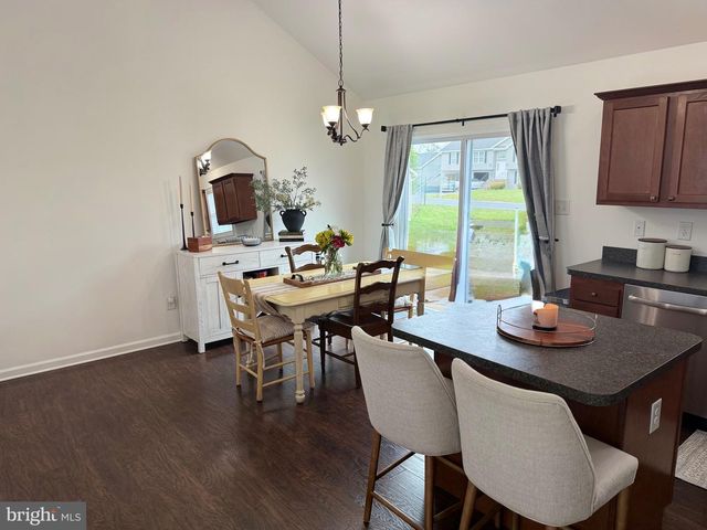 39 GNATCATCHER LN, Martinsburg, WV 25405