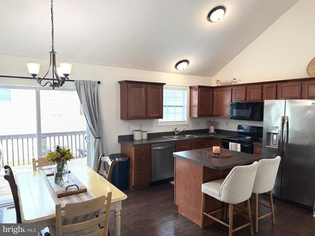 39 GNATCATCHER LN, Martinsburg, WV 25405