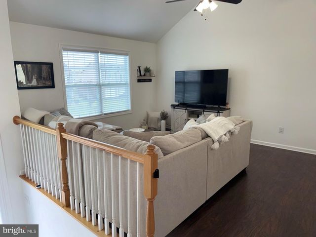 39 GNATCATCHER LN, Martinsburg, WV 25405