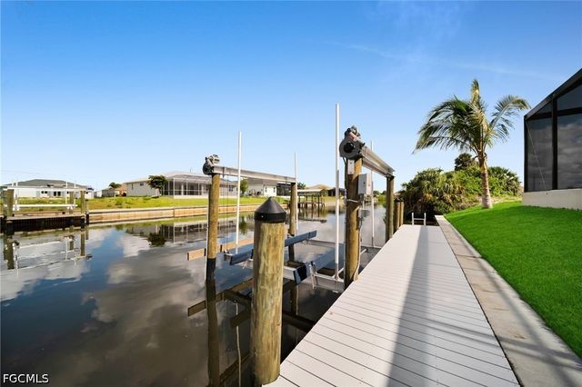 1216 NW 32nd PL, Cape Coral, FL 33993