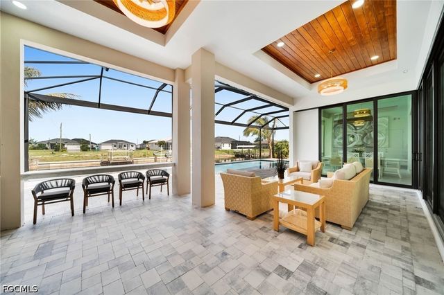 1216 NW 32nd PL, Cape Coral, FL 33993